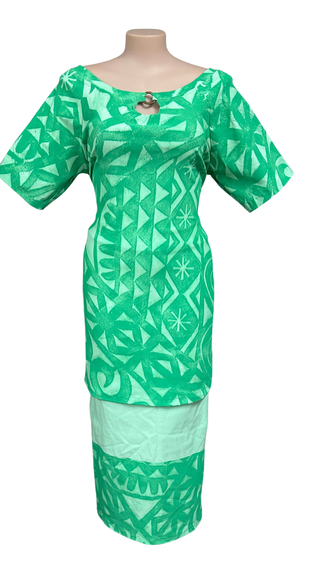 Tia Puletasi Size 22