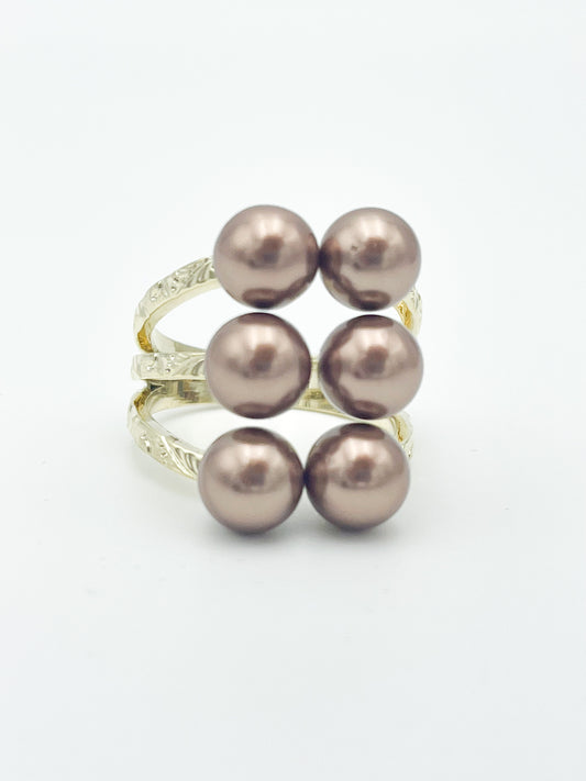 Brown Pearls Ring loo