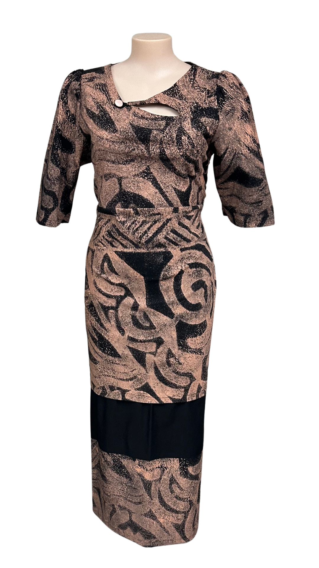 Tia Puletasi Size 18