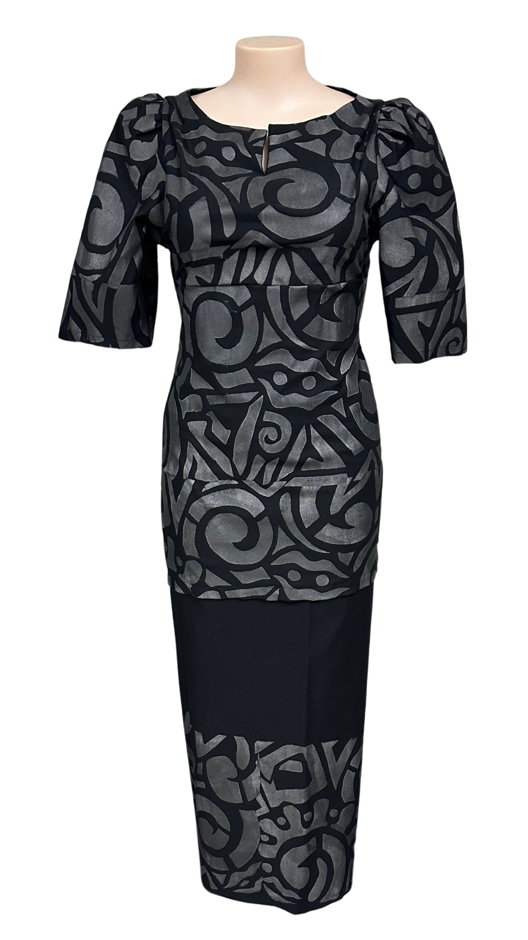 Tia Puletasi Size 16