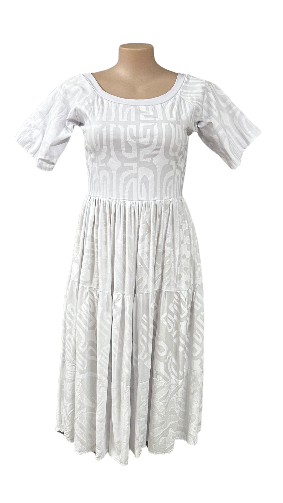 Luana Dress Size 18