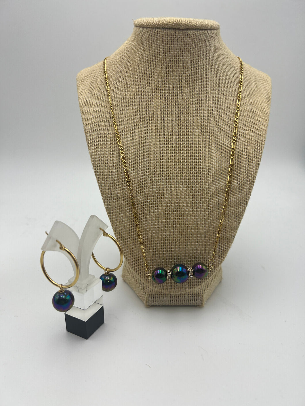 Necklace set