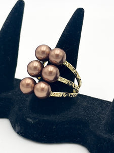 Brown Pearls Ring loo