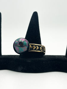 Tribal Shell Pearl ring