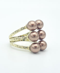 Brown Pearls Ring loo