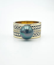 Load image into Gallery viewer, Tribal Pearl Ring
